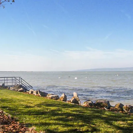 Nice In W 2 Bedrooms * Balatonfenyves