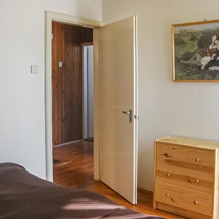 Nice In W 2 Bedrooms Ferienhaus *