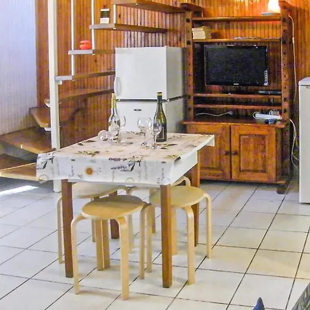 Nice In W 2 Bedrooms Prázdninový dům