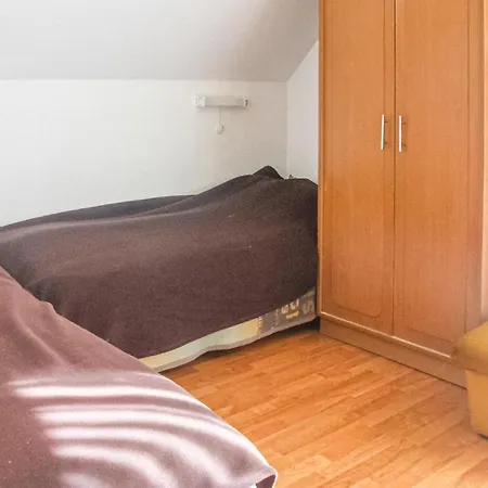 Nice In W 2 Bedrooms Balatonfenyves
